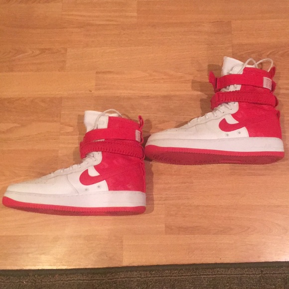 Nike Air Force 1 - Picture 3 of 6